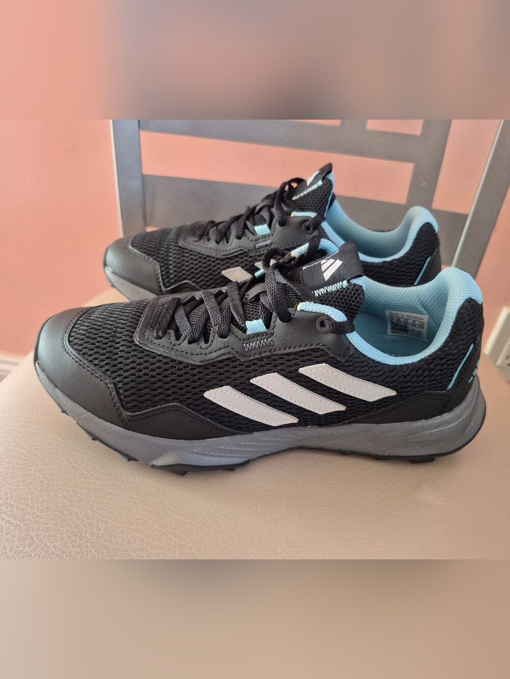 adidas Womens Black & Light Blue Mesh Athletic Sneakers